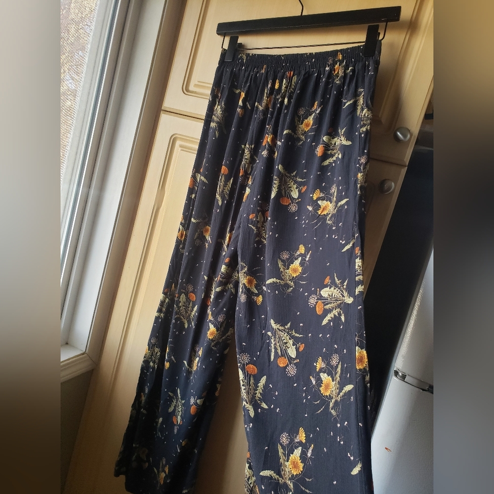 Pull & Bear Black Floral Elastic-Waist Pants with Yellow Accents